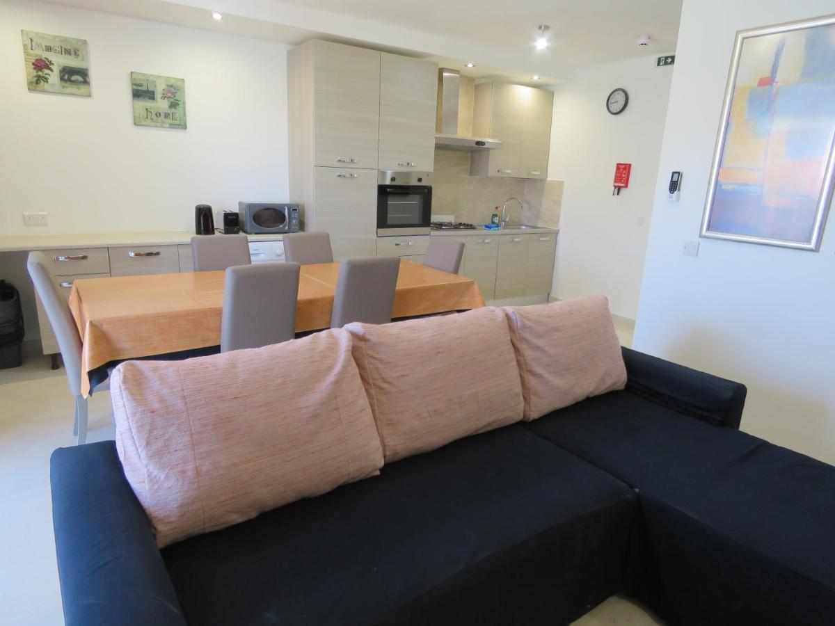 Aquamarine Sea Front Apartments - First Floor 마르사스칼라 외부 사진